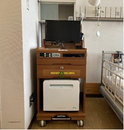 病室内設備(テレビ・DVD・冷蔵庫)